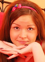 Sweet teen fucks her gorgeous pussy with a huge dildo